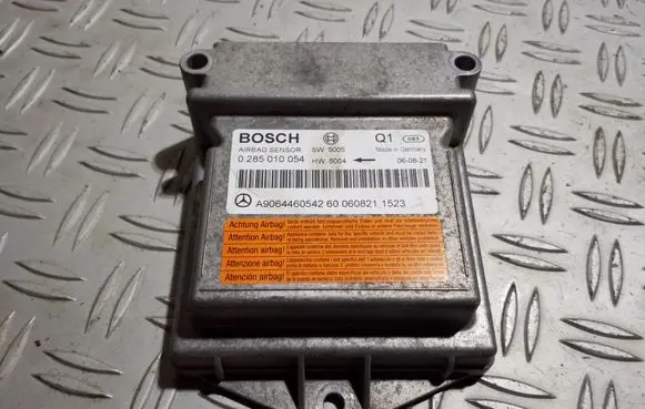 Mercedes-Benz Sprinter W906 Airbag control unit/module 0285010054 A9064460542 600608211523
