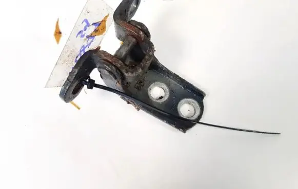 Subaru Legacy Rear door lower hinge