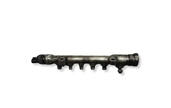 Mazda 3 III Fuel main line pipe 