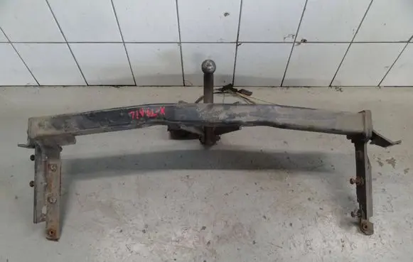 Nissan X-Trail T30 Tow bar 