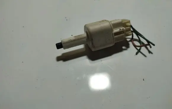 Toyota Avensis T250 Brake pedal sensor switch