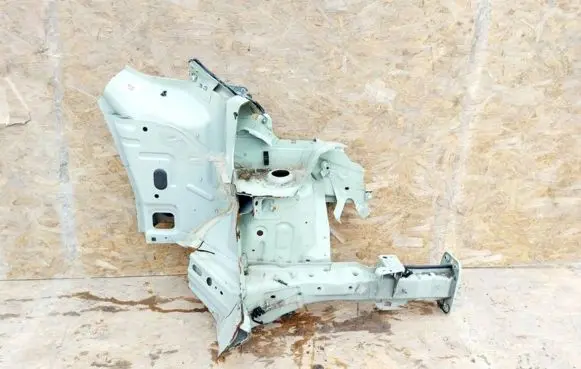 Fiat 500L Front side member 