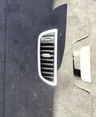 Porsche Cayenne (92A) Dash center air vent grill 7P5819728F 11112016