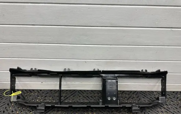 BMW 4 G22 G23 G24 G26 Intercooler air guide/duct channel 9498818 05567 230821211