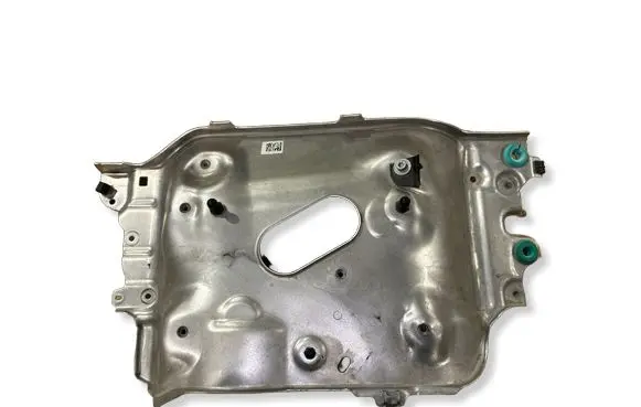 BMW 8 G16 Exhaust heat shield 8697282 041419