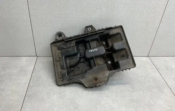 Hyundai Tucson TL Battery tray 37150D3000