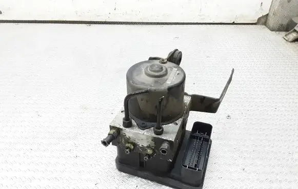 Ford Focus C-MAX ABS Pump 10096001113