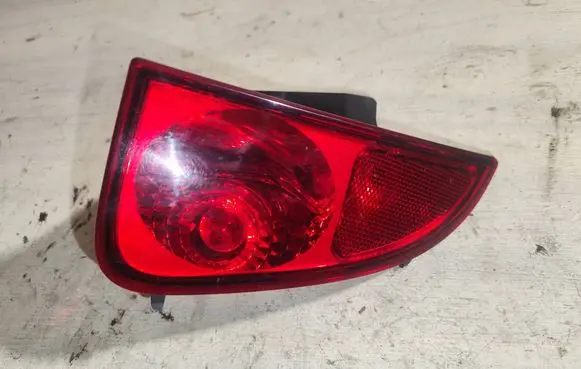 Renault Espace IV Rear fog light 8200027155