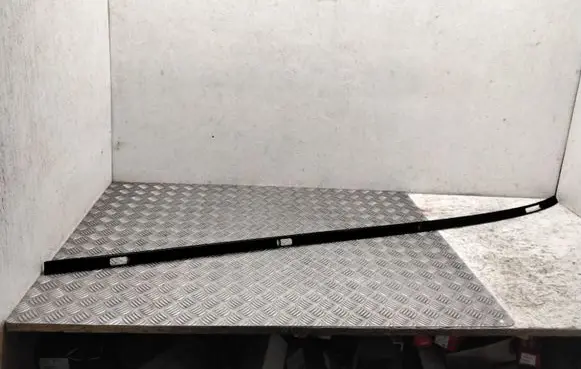 Mercedes-Benz ML W166 Roof trim bar molding cover A1666903180