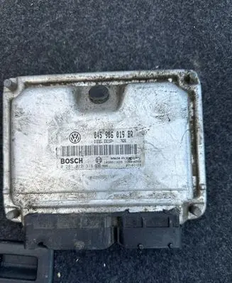 Skoda Fabia Mk1 (6Y) Engine control unit/module 045906019BR 0281012318
