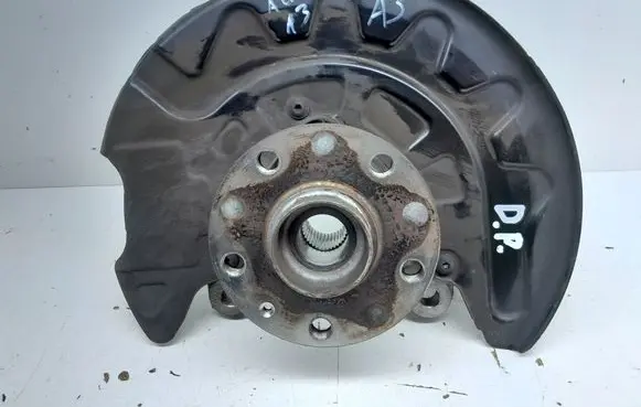 Front wheel hub