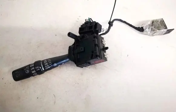 Toyota Avensis Verso Wiper control stalk 173654lh