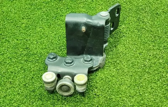 Ford Transit Custom Sliding door middle roller runner BK21V268K35AK BK21V268K35 D19AC