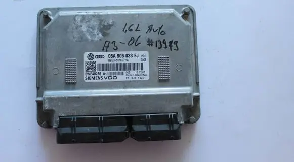 Audi A3 S3 A3 Sportback 8P Engine control unit/module 06A906033EJ 5WP4026501