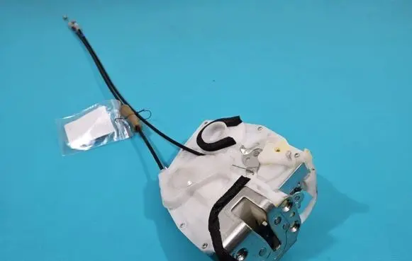 Suzuki SX4 S-Cross Rear door lock IMPRK1386279