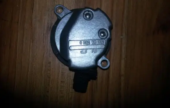 Volkswagen Golf IV Camshaft position sensor 0232101024