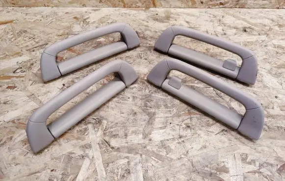 Mercedes-Benz S AMG W220 A set of handles for the ceiling 2208100551