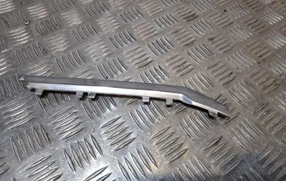 Audi A8 S8 D4 4H Front bumper upper radiator grill 4H0853651