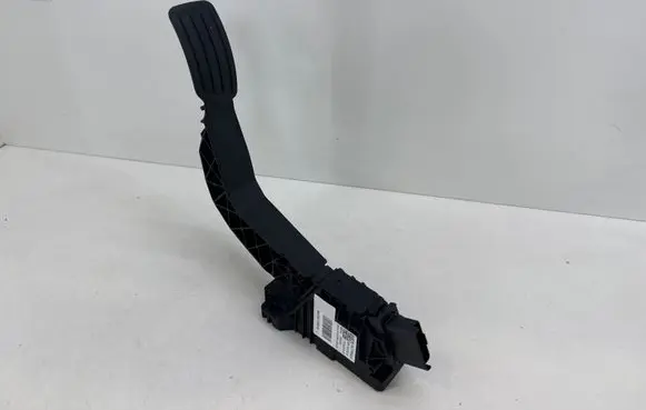 Opel Mokka X Accelerator throttle pedal 9827704480 6PV01352401 86ES520859192