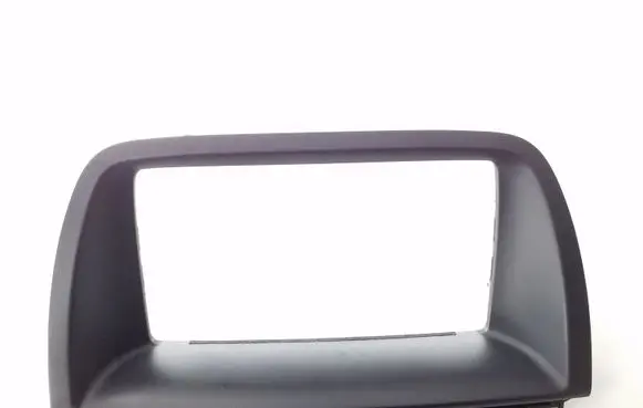 Radio/GPS head unit trim