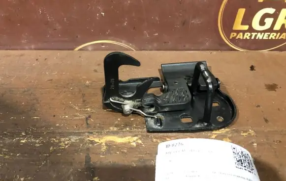 Volkswagen Caddy Engine bonnet/hood lock/latch loop/hook 1T0823480A