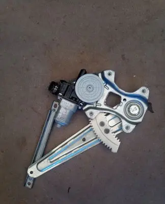 Nissan Leaf I (ZE0) Rear door window regulator motor