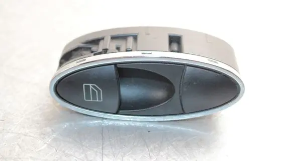 Mercedes-Benz E W211 Electric window control switch A2118218651
