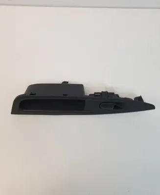 Nissan Qashqai Electric window control switch 829604EA0AX 829604EA0A