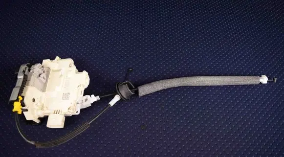 Audi A7 S7 4G Rear door lock 4G0839016