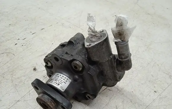 Audi A5 8T 8F Power steering pump 8K0145154