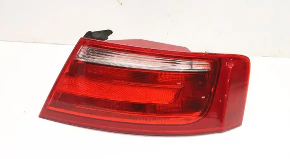 Audi A5 8T 8F Rear/tail lights 8T0945096