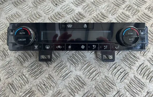Nissan Qashqai J12 Climate control unit 275006UM3C