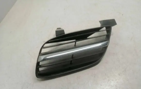 Nissan Almera N16 Front bumper lower grill 62332BM400