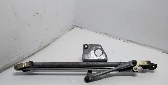 Opel Vectra B Front wiper linkage 