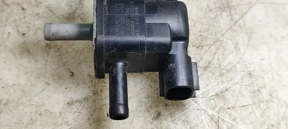Toyota Yaris Turbo solenoid valve 90910TC002 160302B 1362007060