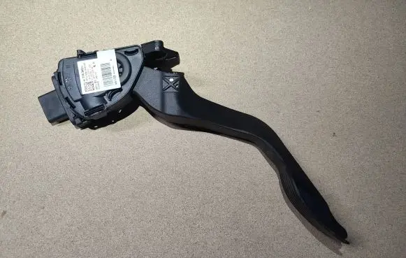 Citroen DS3 Accelerator throttle pedal 9671434080