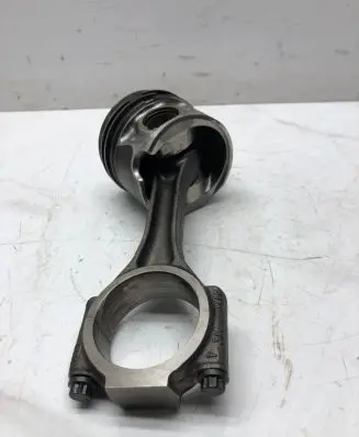 Audi A5 8T 8F Piston with connecting rod
