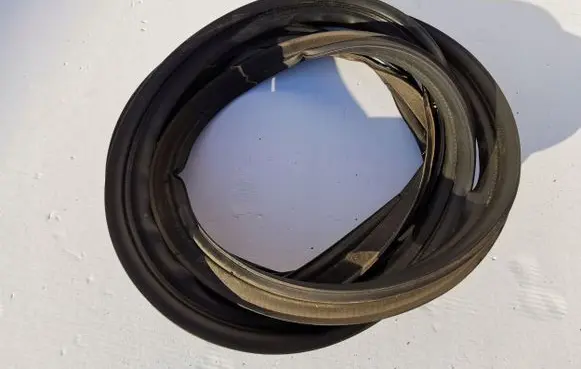 Mazda CX-5 Trunk rubber seal (body) 