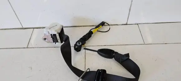 Opel Meriva B Front seatbelt 34040728B