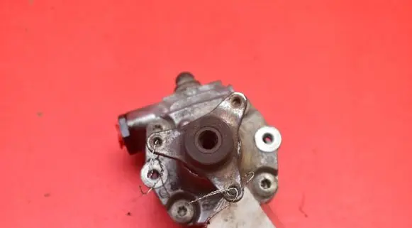 Opel Movano B Power steering pump 7651955169