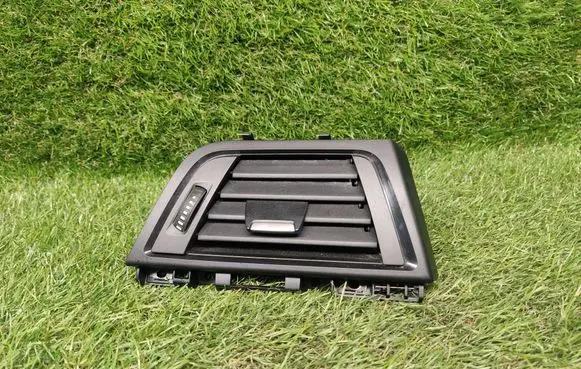 BMW 3 F30 F35 F31 Dashboard side air vent grill/cover trim 9218550 921855010