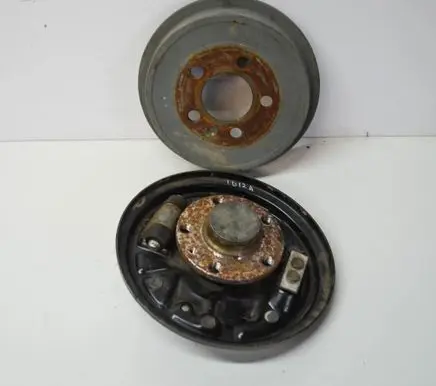Volkswagen Polo V 6R Drum brake (rear) 6Q0609617