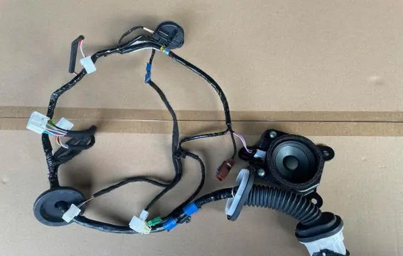 Mazda 3 Front door wiring loom/harness boot 