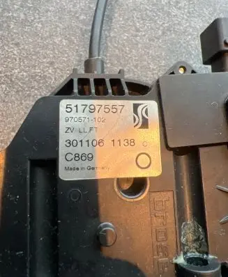 Fiat Punto (199) Front door lock 51797557 3011061138