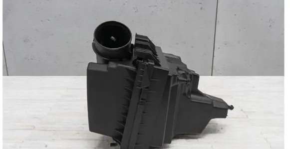 Ford Edge II Air filter box DS739600FD