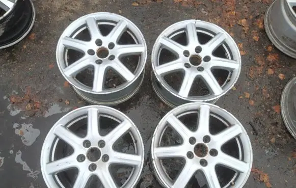 Honda Civic R17 alloy rim 