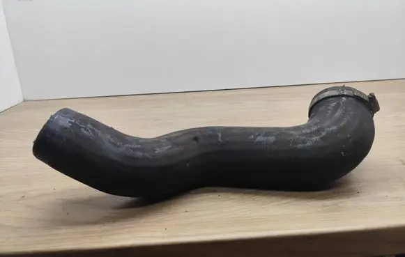 Volvo XC90 Intercooler hose/pipe 31261366