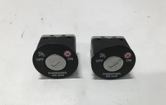 Hyundai i40 Passenger airbag on/off switch 