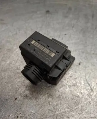 Mercedes-Benz E W211 Ignition lock 2115452308 33002213 7014280121606126
