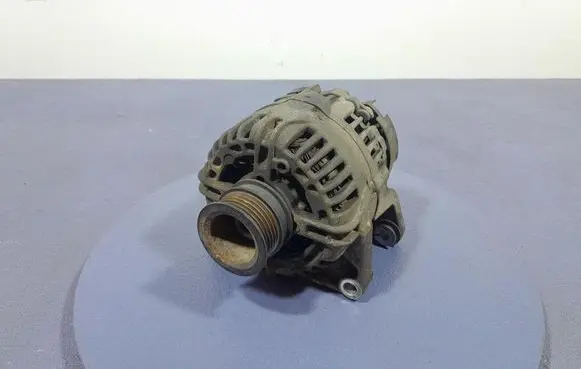 Opel Astra H Generator/alternator 13229984